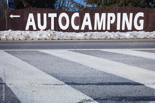 sign indicating an autocamping