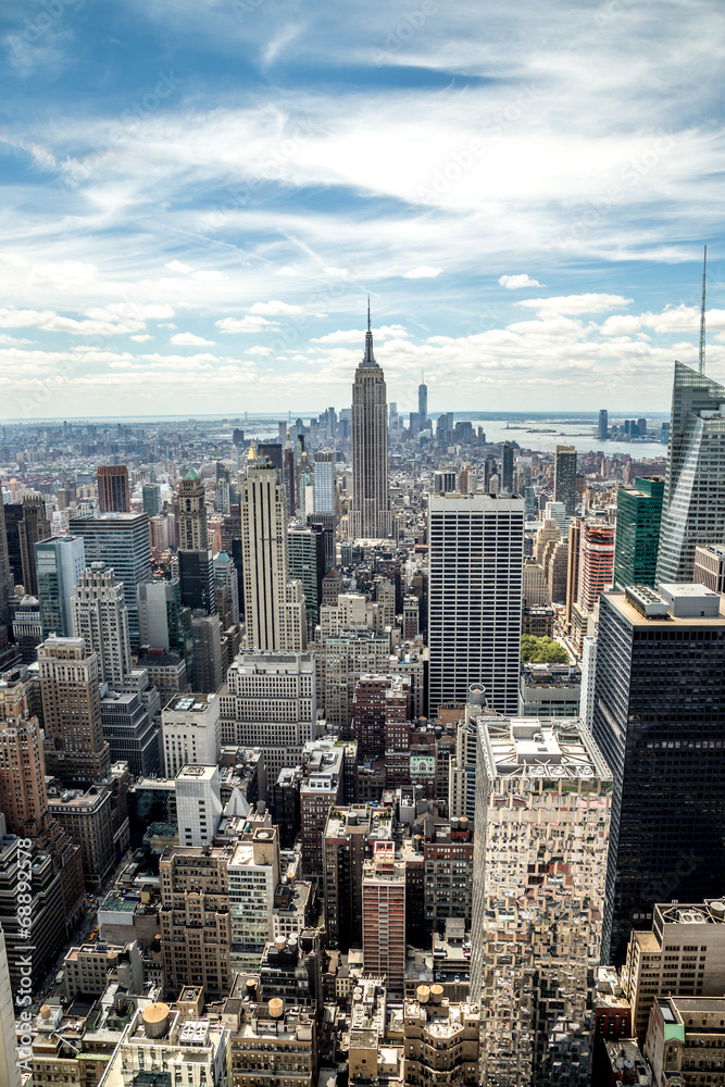 New York City Manhattan midtown buildings skyline view - obrazy, fototapety, plakaty 