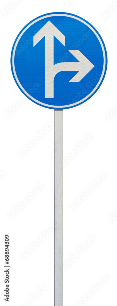 directions obligatoires : tout droit ou à droite directions obligatoires : tout droit ou à droite