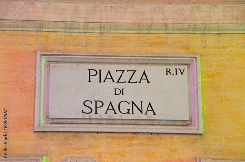 Piazza di Spagna street plate in Rome © lucazzitto