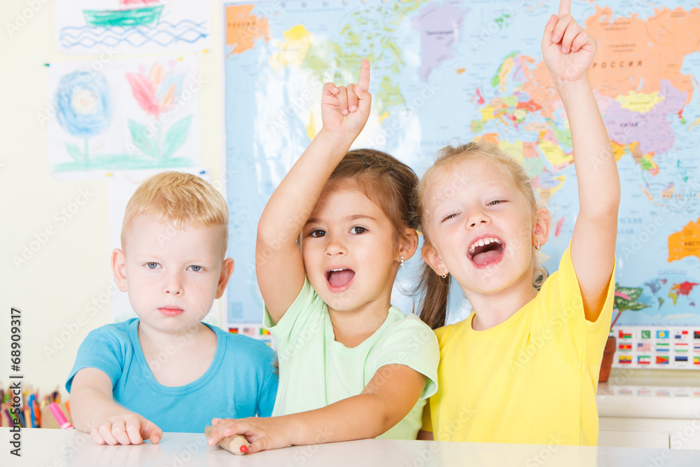 Fototapeta premium Happy preschoolers