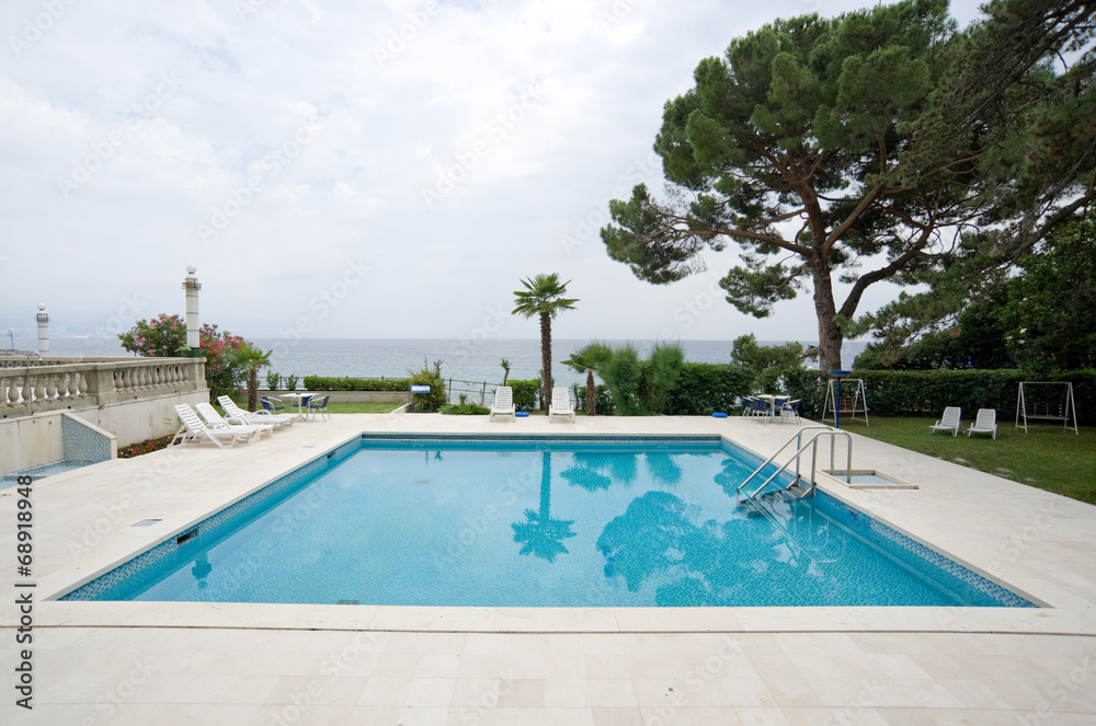 Obraz premium Hotel swimming Pool at open air