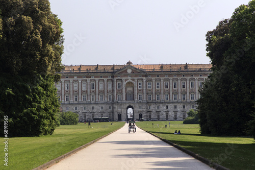 Schloss Castelari mit der Park-Umgebung