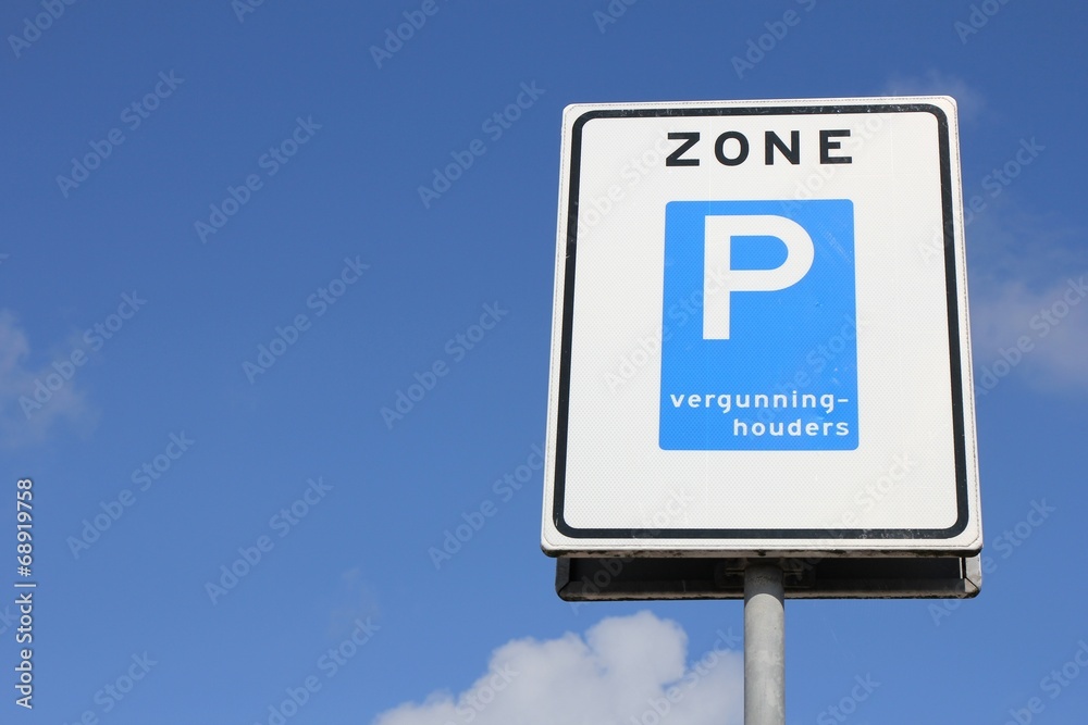 niederländisches Verkehrszeichen: Beginn einer Zone für Parklizenzinhaber niederländisches Verkehrszeichen: Beginn einer Zone für Parklizenzinhaber