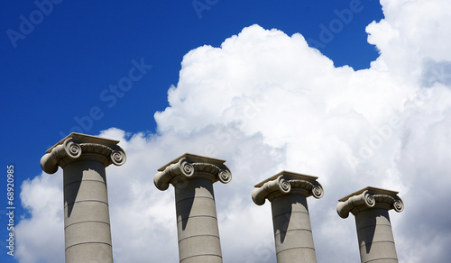 Columnas ornamentales en Montjuic, Barcelona photo