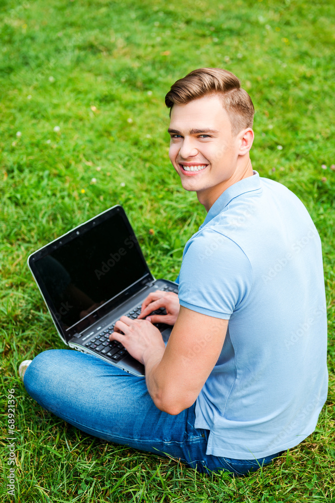 Surfing the net wherever I want. Surfing the net wherever I want.