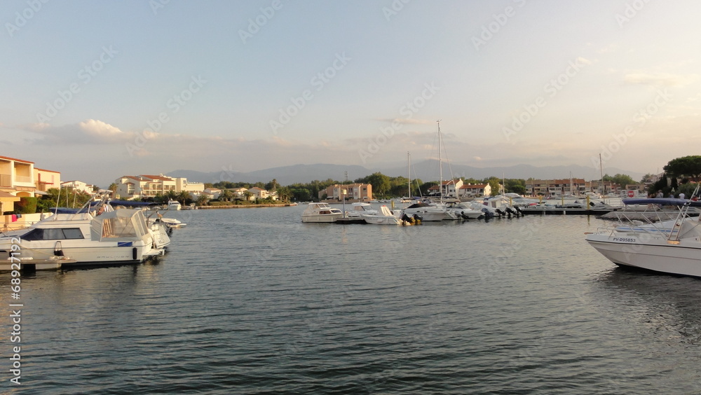 Fototapeta premium Saint-Cyprien 43