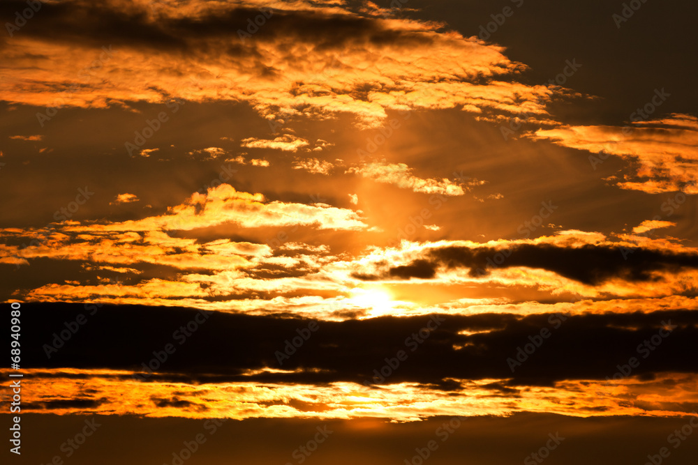 Obraz premium The sky at sunset in dark colors