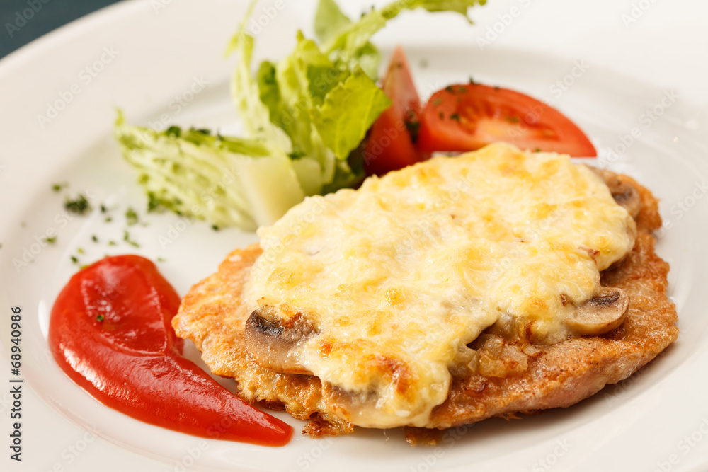 Schnitzel with vegetables Schnitzel with vegetables