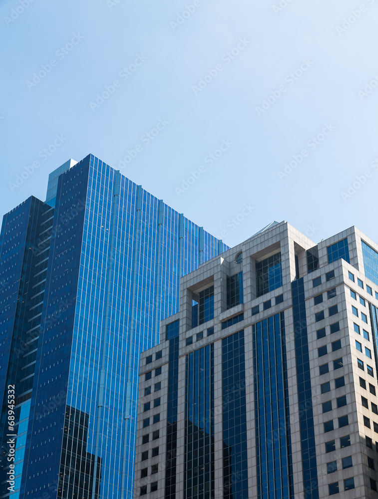 Classic and Modern Skyscrapers in Chicago