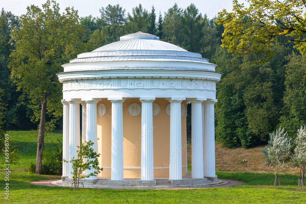 Temple of Friendship in the Pavlovsk garden, Saint-Petersburg