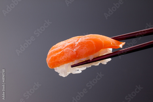 サーモンのにぎり寿司
