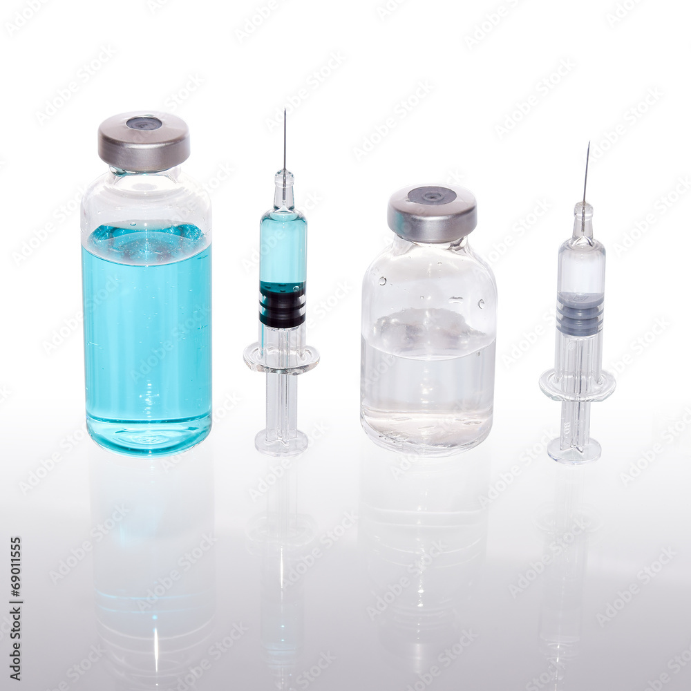 vial and glass syringe for Injecting medicine vaccine vial and glass syringe for Injecting medicine vaccine