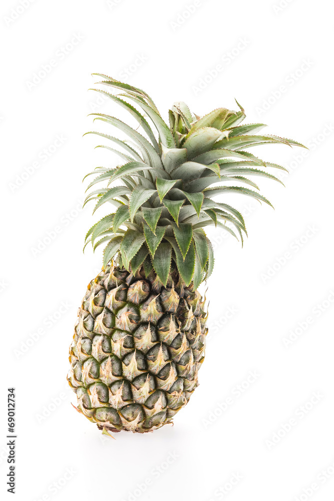 Obraz premium Pineapple isolated on white