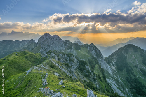 Sonnenuntergang in den Alpen photo