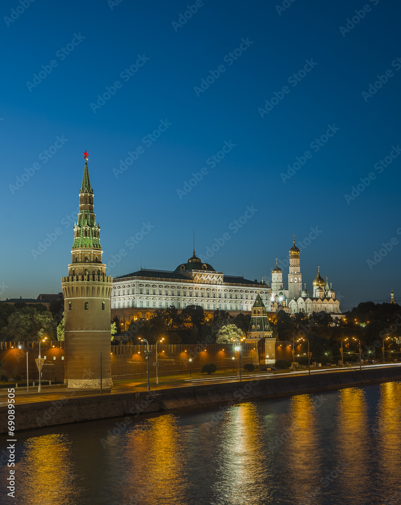 Obraz premium Город Москва Кремль ночью