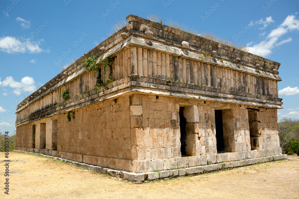 ancient Mayan stone buildng