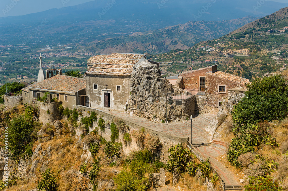 Obraz premium Taormina old church view