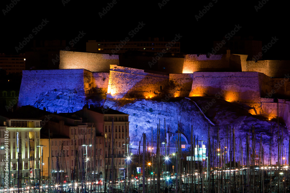 Marseille - Fort Saint Nicolas la nuit