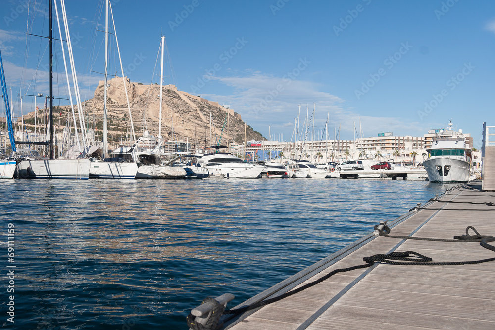 Obraz premium Harbour of Alicante, Spain