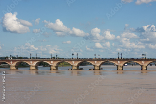 Pont-de-Pierre, Bordeaux