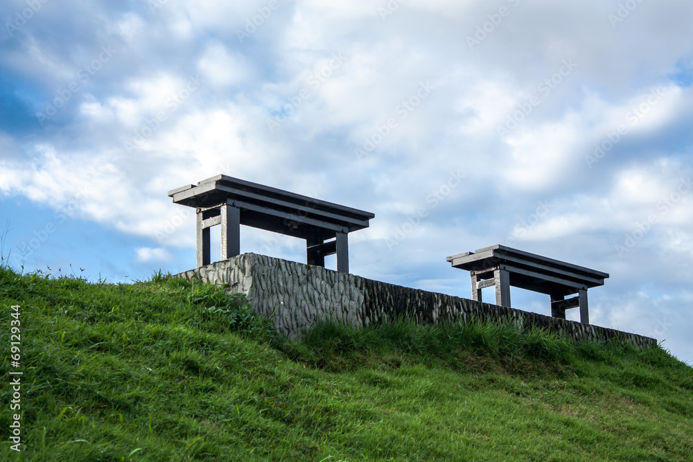 Bench Bench
