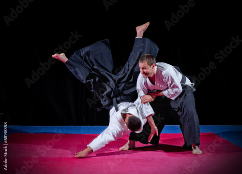 Fight between two aikido fighters