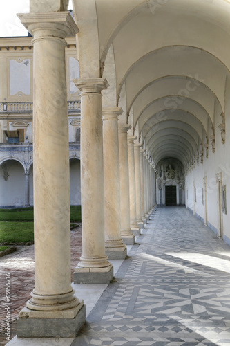 Columns and shadows at the Certosa di San Martino