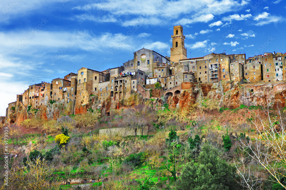 Pitigliano - pictorial medeival town of Tuscany, Italy