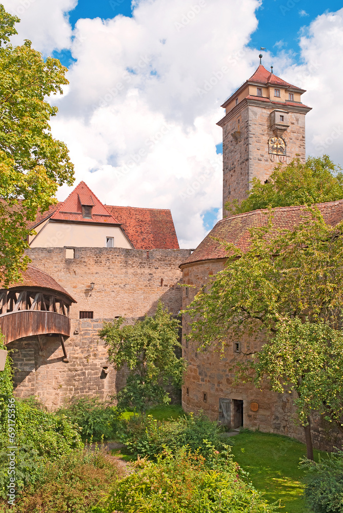 Die mittelalterliche Spitalbastei mit Burggraben in Rothenburg