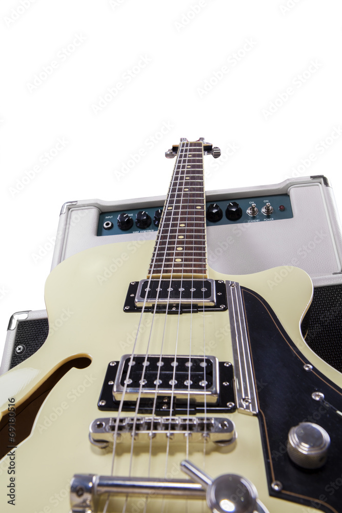 Fototapeta premium Electric guitar with amplifier 1