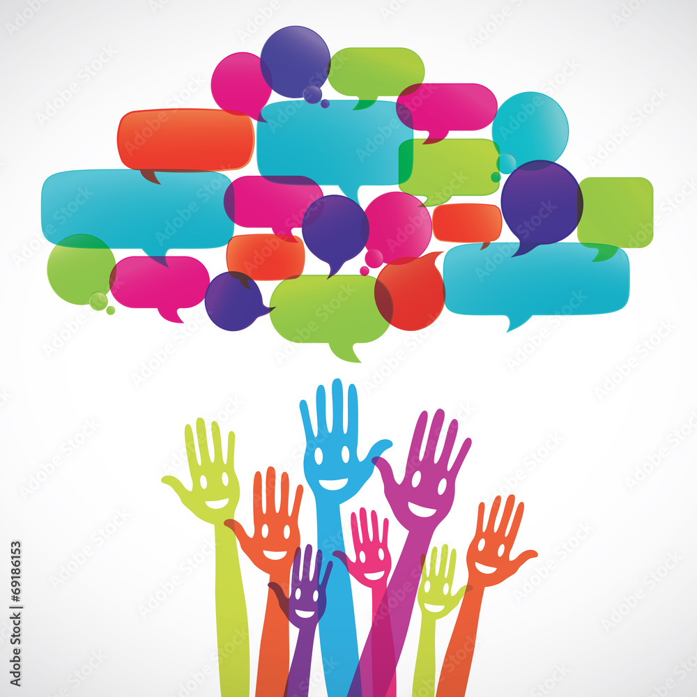 Mains groupe souriant discussion ensemble