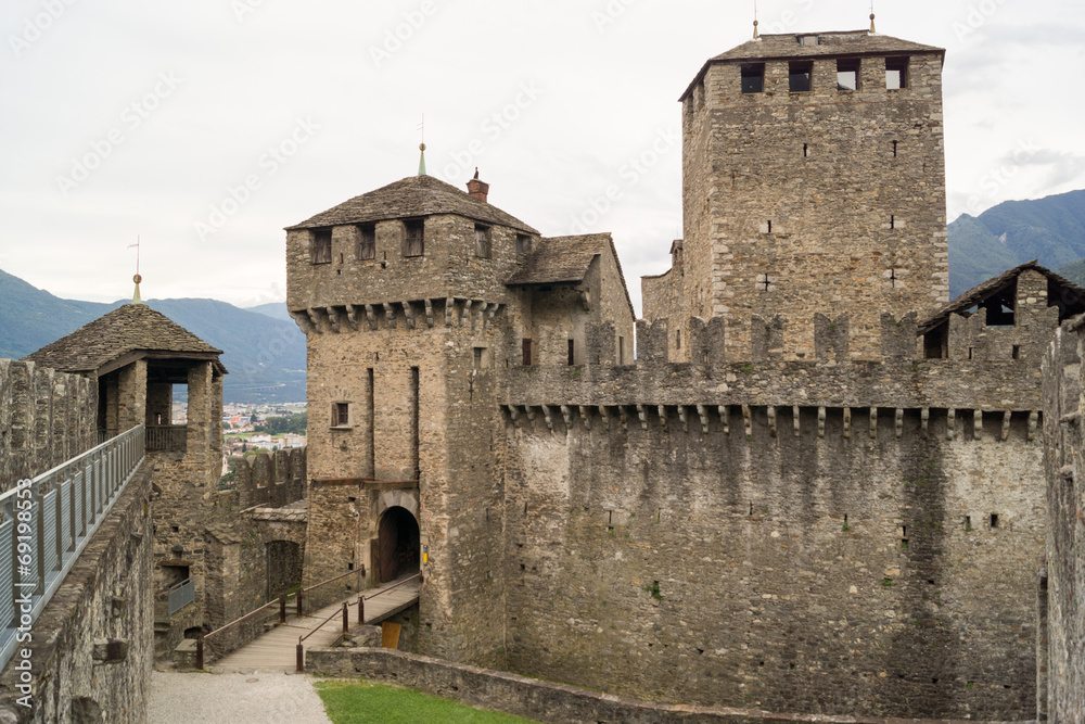 [Europa - Schweiz] Burgen Bellinzona - Castello di Montebello