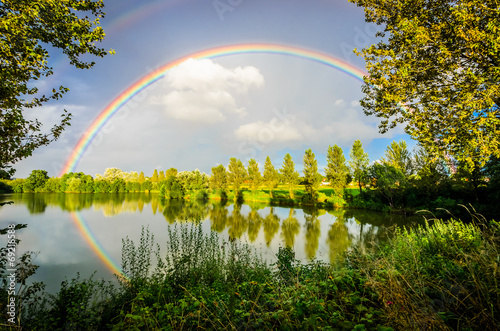 Rainbow reflection