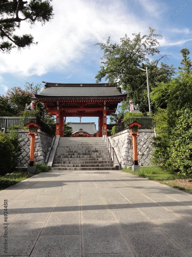 東伏見稲荷神社 東伏見稲荷神社
