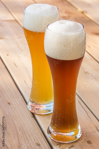 Light and dark German wheat beer photo
