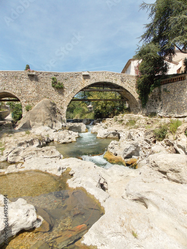 pont rivière var