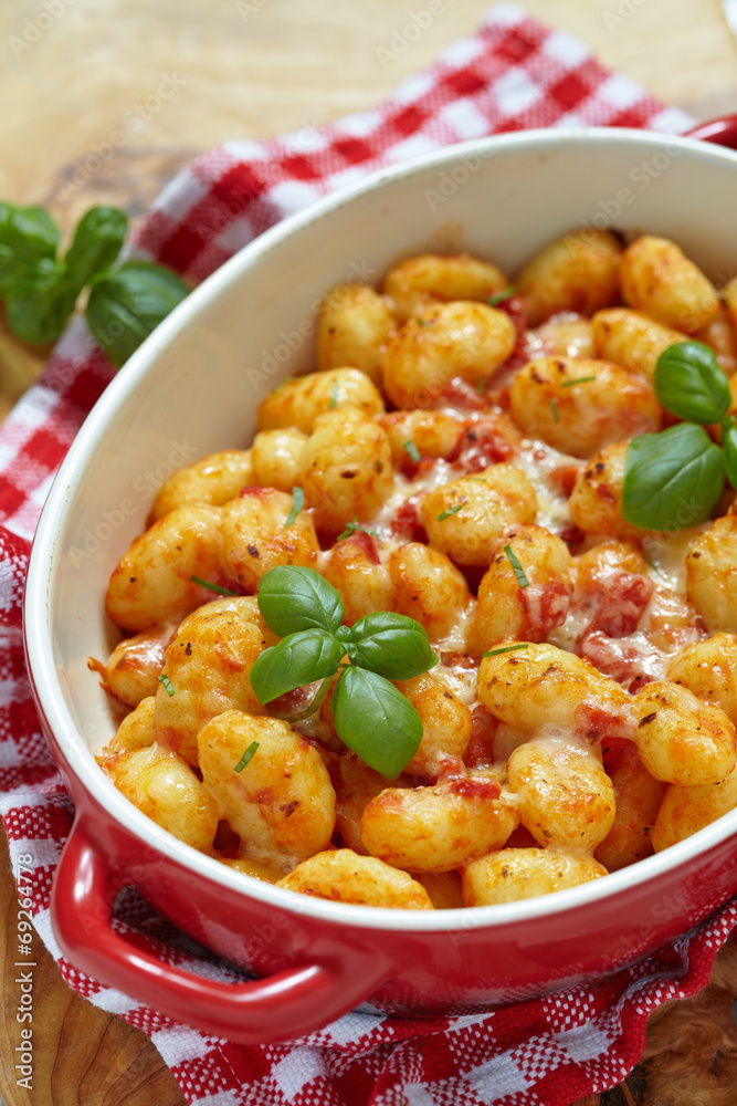gnocchi with tomato sauce and parmesan cheese gnocchi with tomato sauce and parmesan cheese