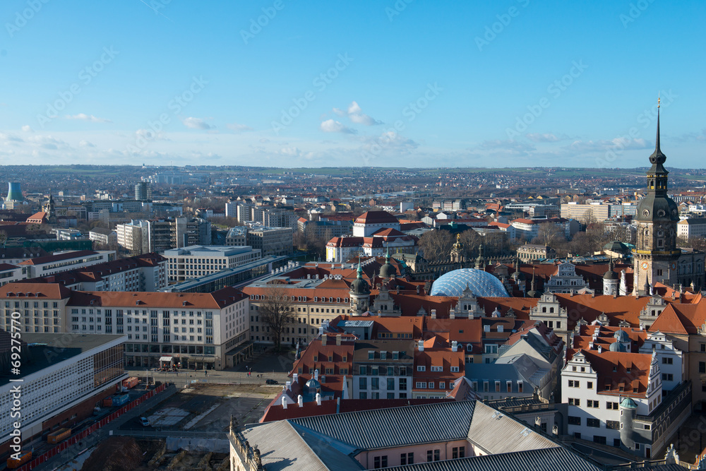 Fototapeta premium Panoramic view of Dresden from Frauenkirche church