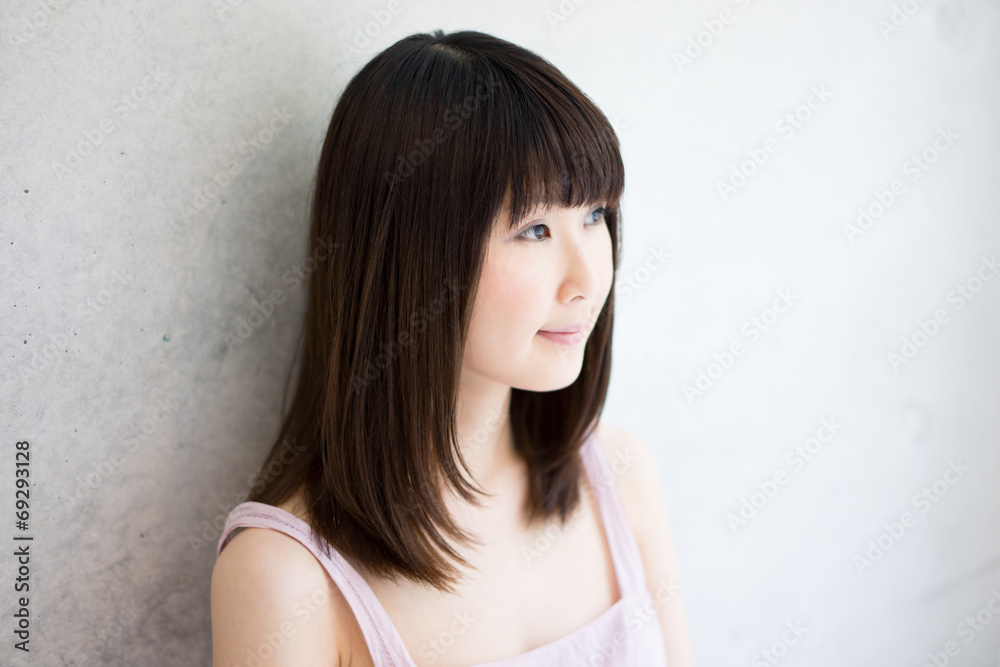若い女性 若い女性