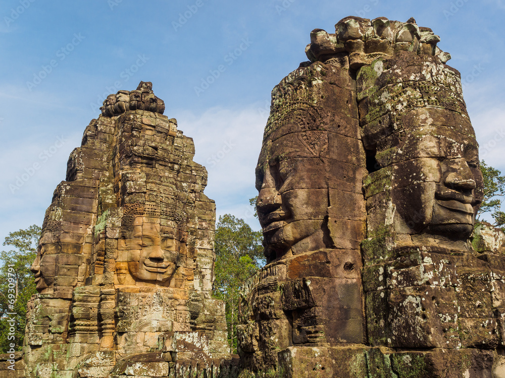 カンボジア アンコールトム バイヨン寺院の石仏