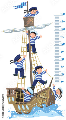 Meter wall with ship and happy sailors