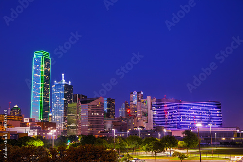Obraz na płótnie Dallas cityscape at the night time w salonie