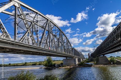 Fototapeta Naklejka Na Ścianę i Meble -  Steel railroad bridge
