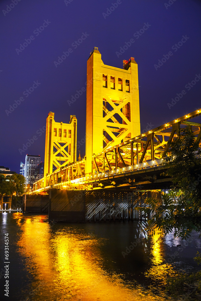 Golden Gates drawbridge in Sacramento