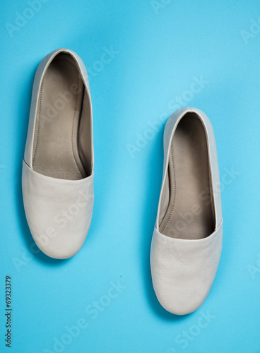 Woman casual gray leather shoes