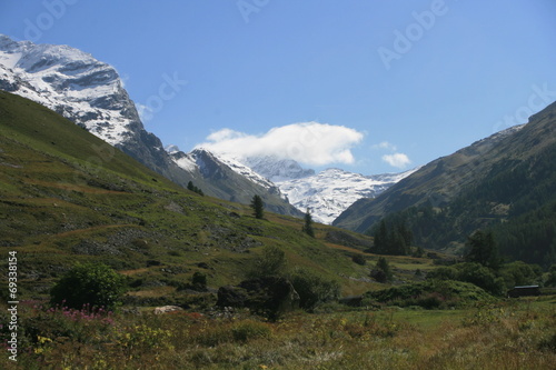 Paysage de Montagne - Alpes © tlr98