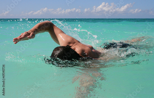 Schwimmer im Meer