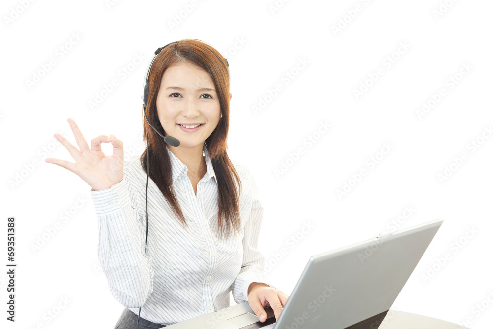 笑顔のオペレーター 笑顔のオペレーター