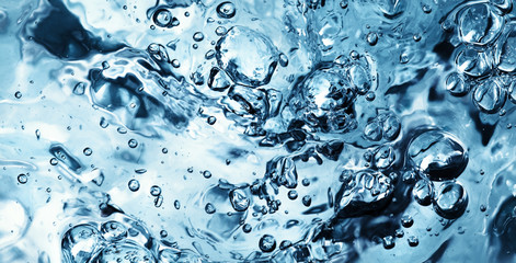 Water wave with bubbles